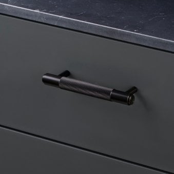 Knurled Small Pull Bar Cabinet Handle In Black