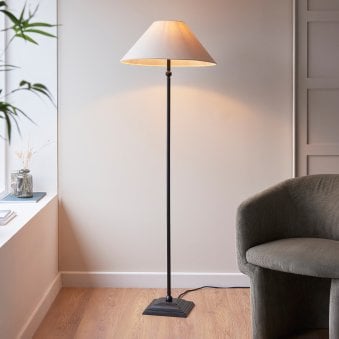 Lille Floor Lamp in Matt Black with Tapered Natural Linen Shade