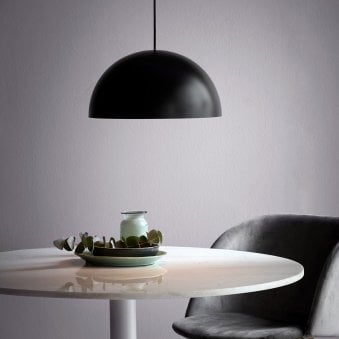 Ellen 40 Pendant in Black