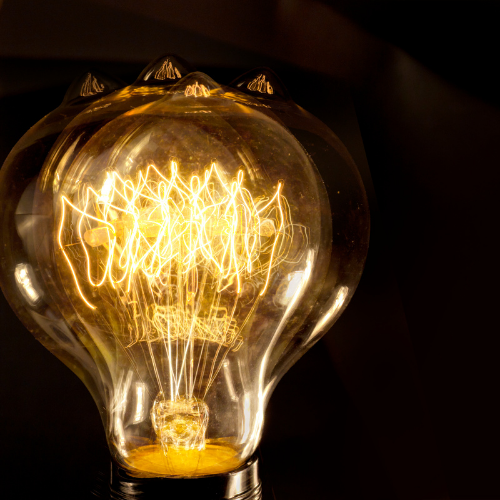 Filament light bulb